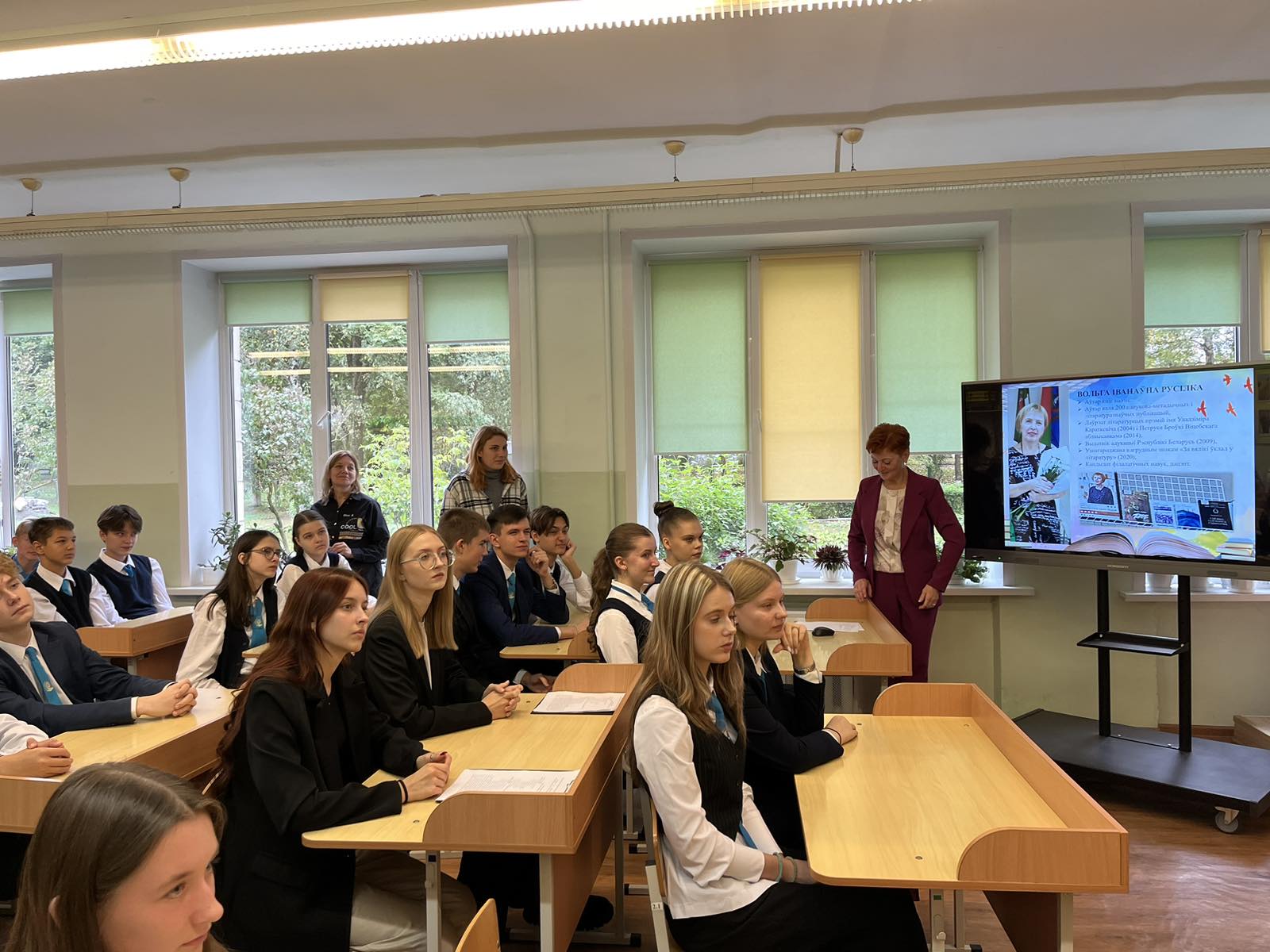 Свята паэзіі прайшло ў Віцебскай школе з нагоды Дня настаўніка