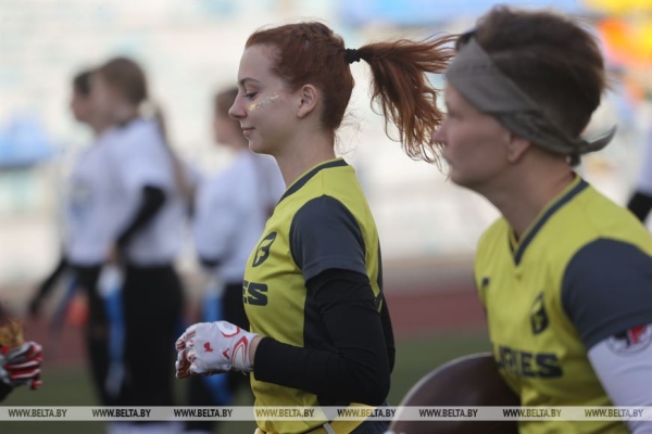 ФОТОФАКТ: В Минске прошел чемпионат Беларуси по флаг-футболу среди мужских и женских команд ФОТОФАКТ: В Минске прошел чемпионат Беларуси по флаг-футболу среди мужских и женских команд
