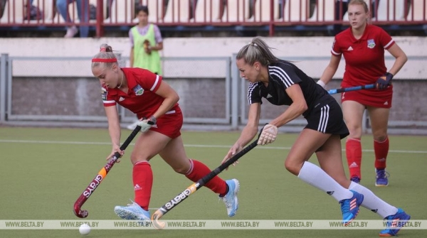 ФОТОФАКТ: Хоккеистки "Минска" одержали победу над гродненским "Ритмом" со счетом 3:2