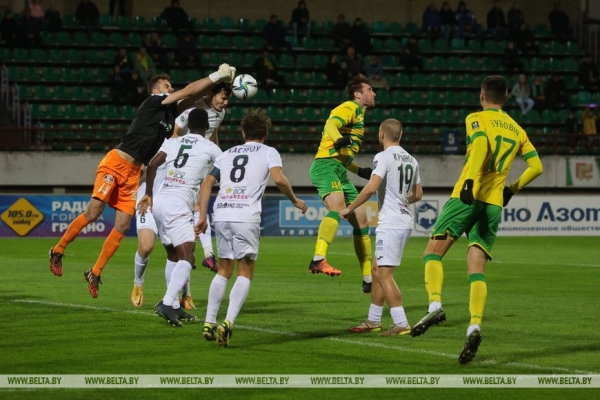 ФОТОФАКТ: Гродненский "Неман" разгромил "Гомель" со счетом 3:0 в матче 28 тура чемпионата Беларуси по футболу ФОТОФАКТ: Гродненский "Неман" разгромил "Гомель" со счетом 3:0 в матче 28 тура чемпионата Беларуси по футболу