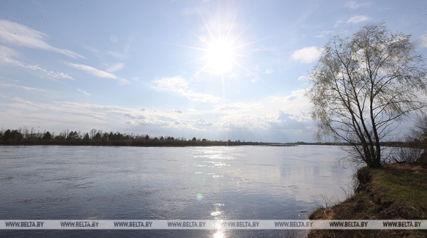 Неожиданный приезд в Гродно, эксперименты на полях и программа действий для страны. Итоги региональной недели Президента Неожиданный приезд в Гродно, эксперименты на полях и программа действий для страны. Итоги региональной недели Президента