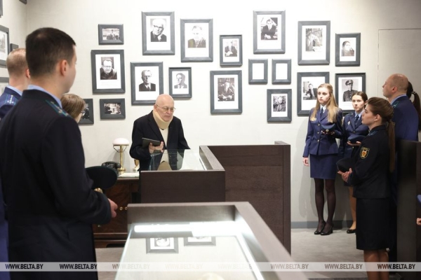 Генпрокуратура передала в МК "Хатынь" артефакты, добытые в ходе расследования уголовного дела о геноциде