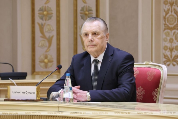 Лукашенко: постсоветские страны стремятся к более тесному взаимодействию, и это обосновано самой жизнью Лукашенко: постсоветские страны стремятся к более тесному взаимодействию, и это обосновано самой жизнью