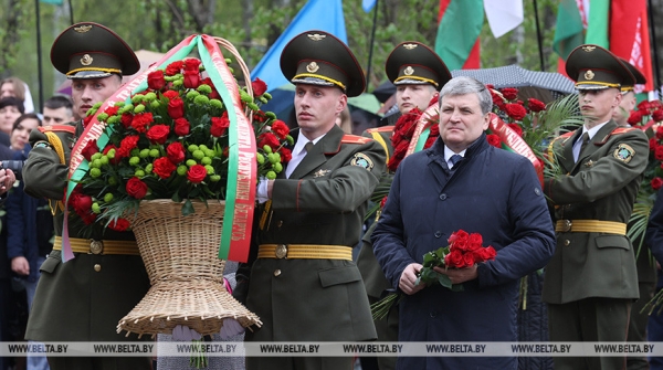 Луцкий об аварии на ЧАЭС: мы справились потому, что вся страна включилась в процесс ликвидации последствий Луцкий об аварии на ЧАЭС: мы справились потому, что вся страна включилась в процесс ликвидации последствий