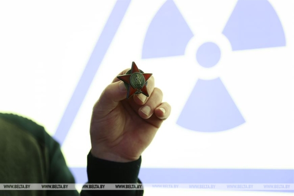 "Там даже птицы не пели". Пожарный о работе в зоне отчуждения после аварии на ЧАЭС "Там даже птицы не пели". Пожарный о работе в зоне отчуждения после аварии на ЧАЭС