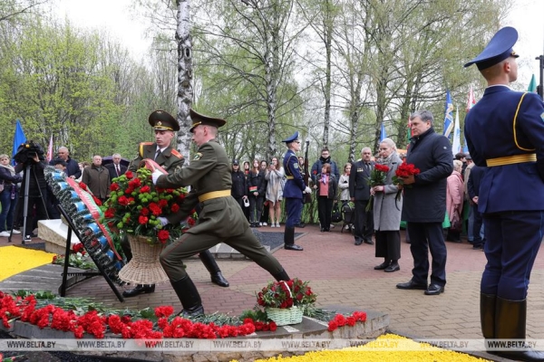 Луцкий об аварии на ЧАЭС: мы справились потому, что вся страна включилась в процесс ликвидации последствий Луцкий об аварии на ЧАЭС: мы справились потому, что вся страна включилась в процесс ликвидации последствий