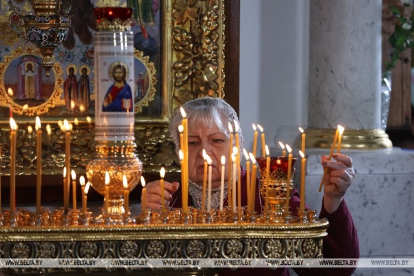 ФОТОФАКТ: Торжественные богослужения на Светлое Христово Воскресение