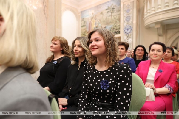 Победительниц конкурса "Женщина года - 2022" наградили в Минске