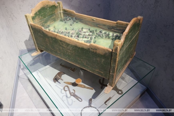 Генпрокуратура передала в МК "Хатынь" артефакты, добытые в ходе расследования уголовного дела о геноциде