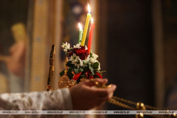 ФОТОФАКТ: Торжественные богослужения на Светлое Христово Воскресение