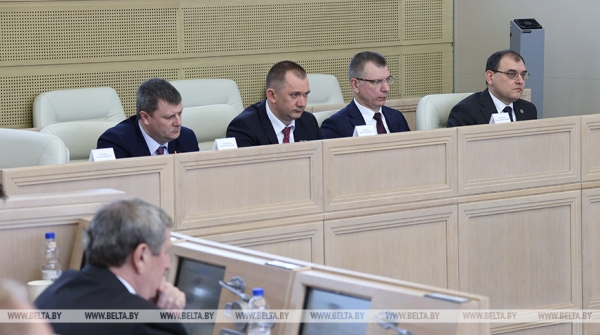 Сенаторы одобрили законопроект об изменении Бюджетного кодекса