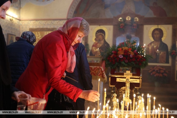 Радуница - радость вечной жизни: минчане поминают умерших близких Радуница - радость вечной жизни: минчане поминают умерших близких