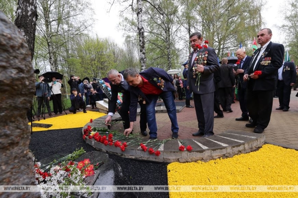 Луцкий об аварии на ЧАЭС: мы справились потому, что вся страна включилась в процесс ликвидации последствий Луцкий об аварии на ЧАЭС: мы справились потому, что вся страна включилась в процесс ликвидации последствий
