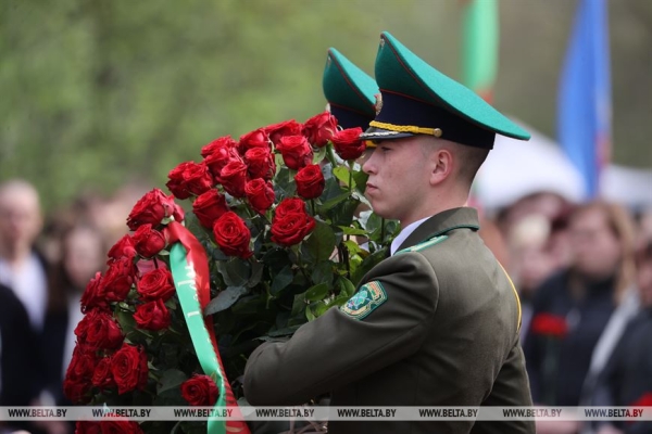 Луцкий об аварии на ЧАЭС: мы справились потому, что вся страна включилась в процесс ликвидации последствий Луцкий об аварии на ЧАЭС: мы справились потому, что вся страна включилась в процесс ликвидации последствий