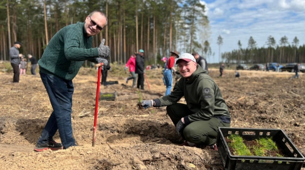ФОТОРЕПОРТАЖ: Республиканский субботник проходит в Беларуси ФОТОРЕПОРТАЖ: Республиканский субботник проходит в Беларуси