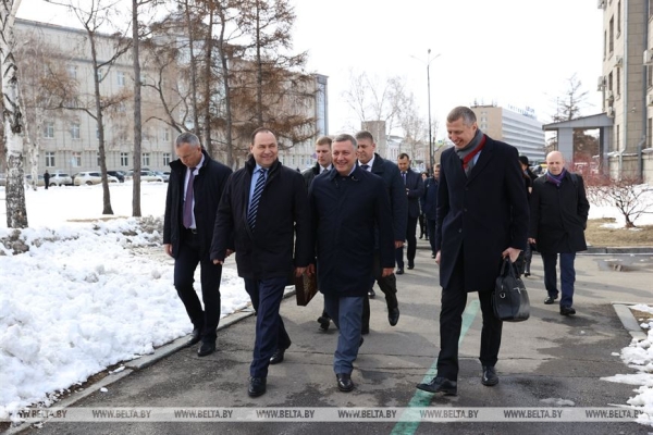 ФОТОФАКТ: Головченко посещает с рабочим визитом Иркутскую область ФОТОФАКТ: Головченко посещает с рабочим визитом Иркутскую область