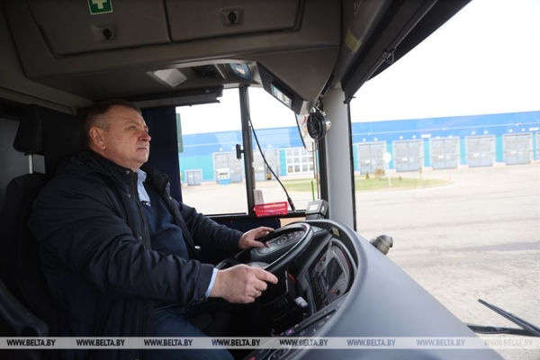 "Раньше могли подрезать и пару ласковых сказать". Водитель автобуса делится дорожными наблюдениями "Раньше могли подрезать и пару ласковых сказать". Водитель автобуса делится дорожными наблюдениями