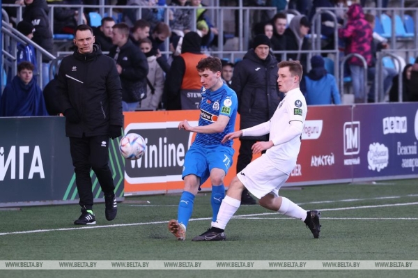 Минское "Динамо" разгромило футболистов "Ислочи" в чемпионате Беларуси Минское "Динамо" разгромило футболистов "Ислочи" в чемпионате Беларуси