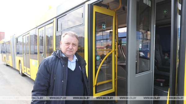 "Раньше могли подрезать и пару ласковых сказать". Водитель автобуса делится дорожными наблюдениями "Раньше могли подрезать и пару ласковых сказать". Водитель автобуса делится дорожными наблюдениями