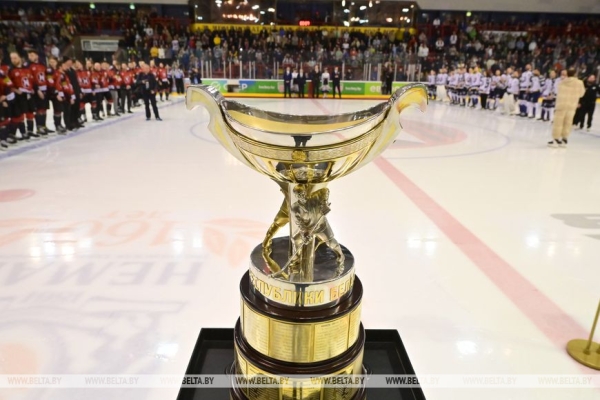 Лукашенко о финалистах чемпионата по хоккею: нам эти ребята подарили минуты, часы и дни прекрасного хоккея Лукашенко о финалистах чемпионата по хоккею: нам эти ребята подарили минуты, часы и дни прекрасного хоккея
