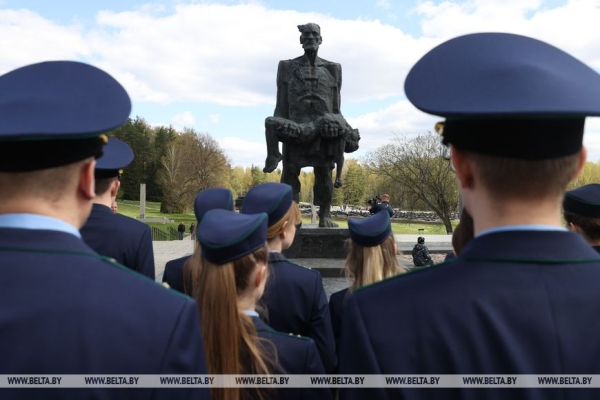Генпрокуратура передала в МК "Хатынь" артефакты, добытые в ходе расследования уголовного дела о геноциде
