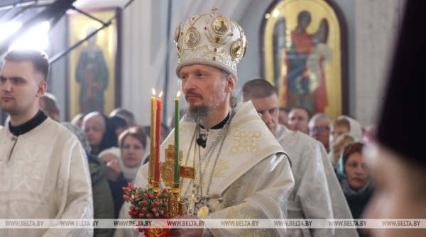 ФОТОФАКТ: Торжественные богослужения на Светлое Христово Воскресение