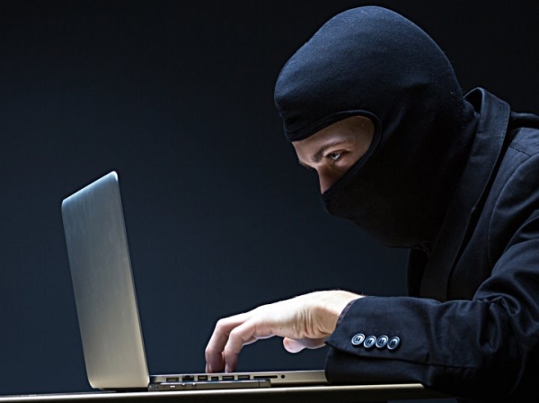 Мошенники стали обманывать по видеосвязи и подключили нейросети: теперь не факт, что вы действительно видите знакомого Мошенники стали обманывать по видеосвязи и подключили нейросети: теперь не факт, что вы действительно видите знакомого