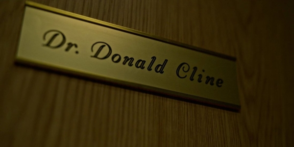 Врач годами подменял донорскую сперму своей — теперь у него больше 90 детей. История шокирующего эксперимента Врач годами подменял донорскую сперму своей — теперь у него больше 90 детей. История шокирующего эксперимента