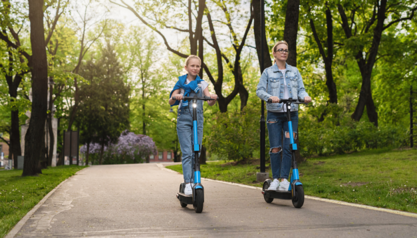 детский электросамокат