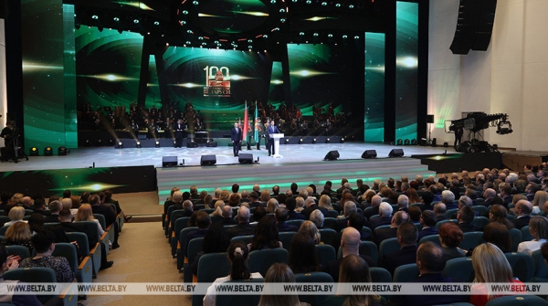 Головченко: судебная система с честью выдержала проверку временем Головченко: судебная система с честью выдержала проверку временем