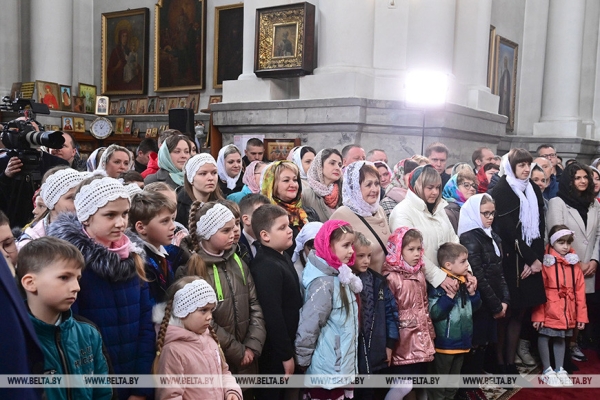 Лукашенко уверен, что в Беларуси удастся сохранить мир Лукашенко уверен, что в Беларуси удастся сохранить мир