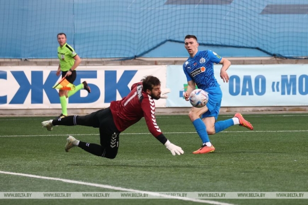ФОТОФАКТ: Минское "Динамо" добыло третью победу на старте чемпионата Беларуси ФОТОФАКТ: Минское "Динамо" добыло третью победу на старте чемпионата Беларуси